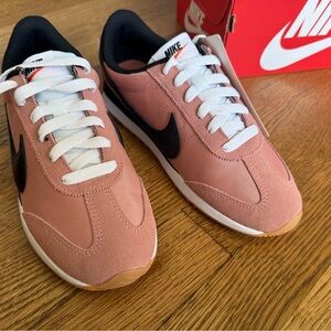 Nike Pacific Sneakers